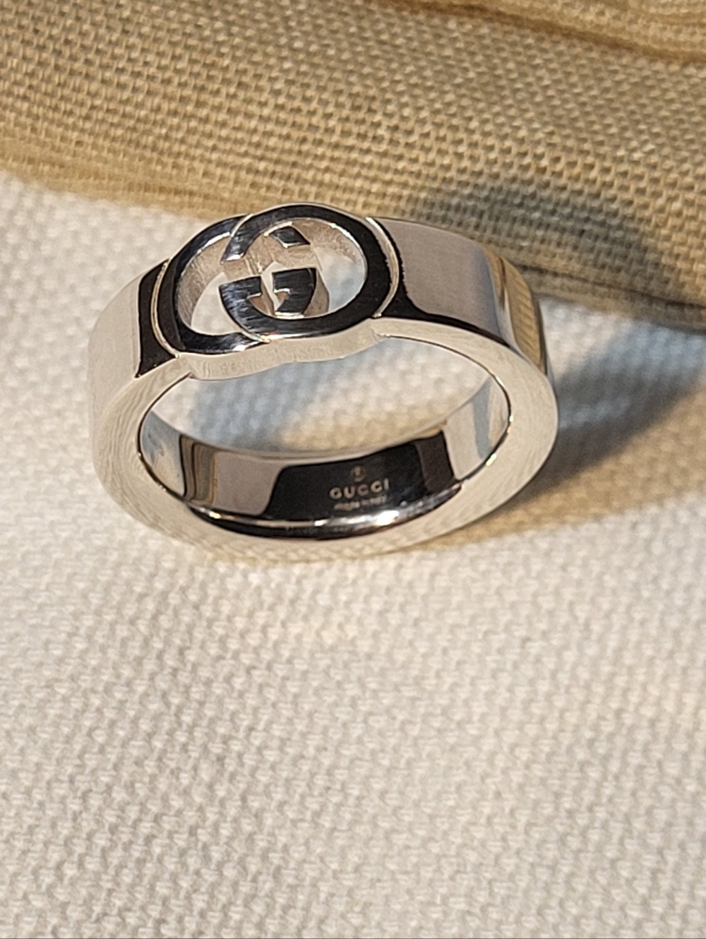 Gucci Silver Interlocking G Ring with Box. #110 - Picture 3 of 8